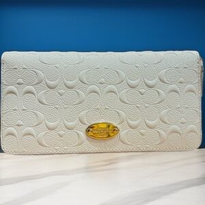 Coach logo white zipped wallet